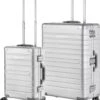 CarryOn Kofferset ULD - Luxe Aluminium Handbagage Koffer 55cm + 76cm Grote Reiskoffer - Dubbel TSA Slot - Zilver 1 CarryOn Kofferset ULD - Luxe Aluminium Handbagage Koffer 55cm + 76cm Grote Reiskoffer - Dubbel TSA Slot - Zilver -Goedkope Bagage Winkel 1034x1200