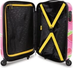 BHPPY - Sweet Strawberry - Handbagage (55 Cm) 10 BHPPY - Sweet Strawberry - Handbagage (55 Cm) -Goedkope Bagage Winkel 1200x1123 1