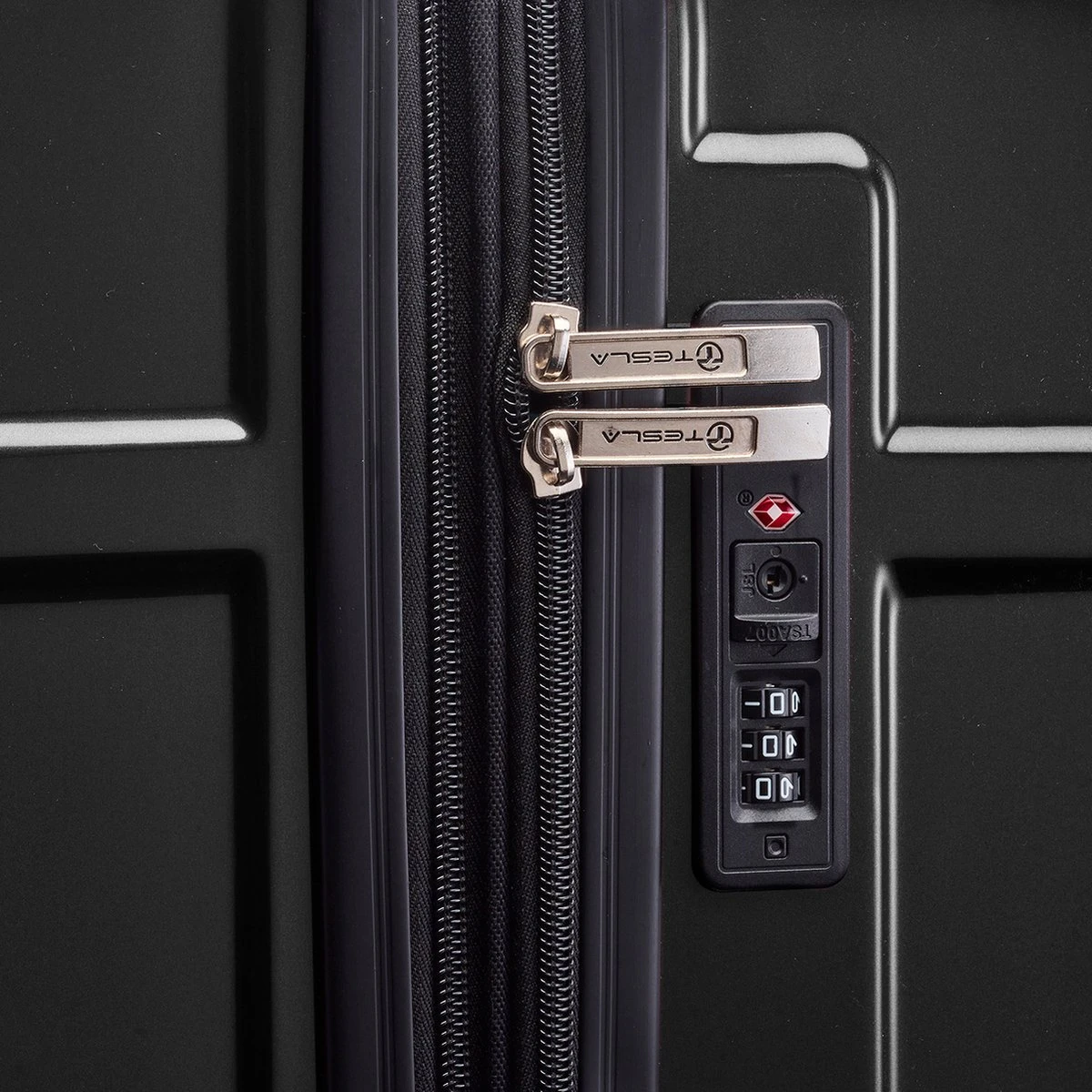 Tesla PC - Reiskoffer - 65 Cm - 4 Wielen - Zwart 8 Tesla PC - Reiskoffer - 65 Cm - 4 Wielen - Zwart - Afbeelding 6