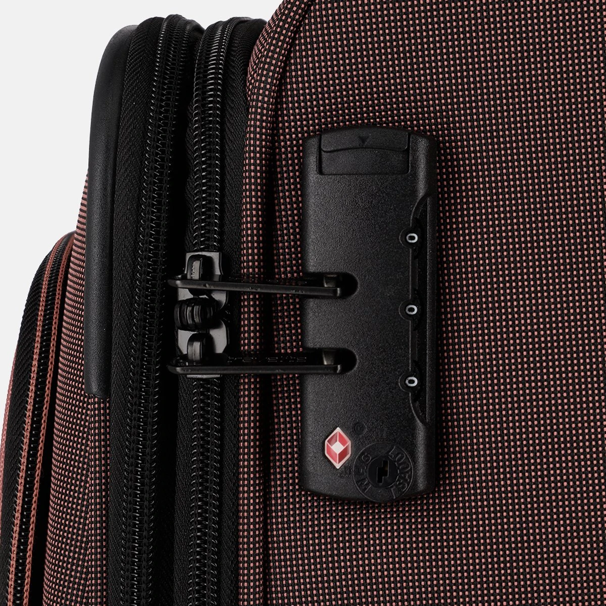 Travelite Zachte Koffer / Trolley / Reiskoffer - Viia - 67 Cm (medium) - Roze 5 Travelite Zachte Koffer / Trolley / Reiskoffer - Viia - 67 Cm (medium) - Roze - Afbeelding 3