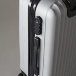 Handbagage Koffer 55cm Zilver 4 Wielen Trolley Met Pin Slot -Goedkope Bagage Winkel 1200x1200 289