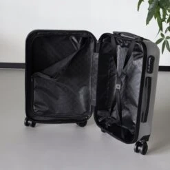 Handbagage Koffer 55cm Zilver 4 Wielen Trolley Met Pin Slot -Goedkope Bagage Winkel 1200x1200 290