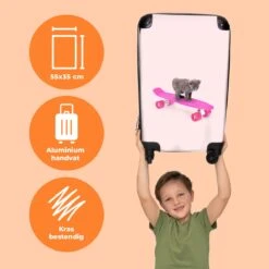 NoBoringSuitcases.com® Kinderkoffer - Handbagage Kinderen - Kitten - Skateboard - Roze - Meisjes - Kinderen - Trollet Op Wieltjes - Past Binnen 55x40x20 Cm En 55x35x25 Cm - Koffer Meisje -Goedkope Bagage Winkel 1200x1200 768