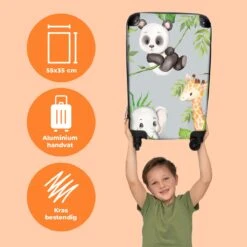 NoBoringSuitcases.com® Koffer - Jungle - Panda - Olifant - Giraffe - Kinderen - Past Binnen 55x40x20 Cm En 55x35x25 Cm - Handbagage - Trolley - Fotokoffer - Cabin Size - Print -Goedkope Bagage Winkel 1200x1200 820