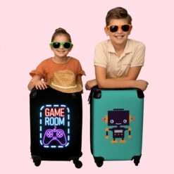 NoBoringSuitcases.com® Koffer - Trolley Op Wieltjes - Neon - Game Room - Tekst - Controller - Zwart - Reiskoffer - Past Binnen 55x40x20 Cm En 55x35x25 Cm - Koffertje - Trolley Handbagage -Goedkope Bagage Winkel 1200x1200 841