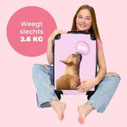 NoBoringSuitcases.com® Kinderkoffer - Hond - Dieren - Kauwgom - Roze - Kinderen - Trolley Kinderen - Past Binnen 55x40x20 Cm En 55x35x25 Cm - Reiskoffer Met Wielen - Koffertje -Goedkope Bagage Winkel 1200x1200 958