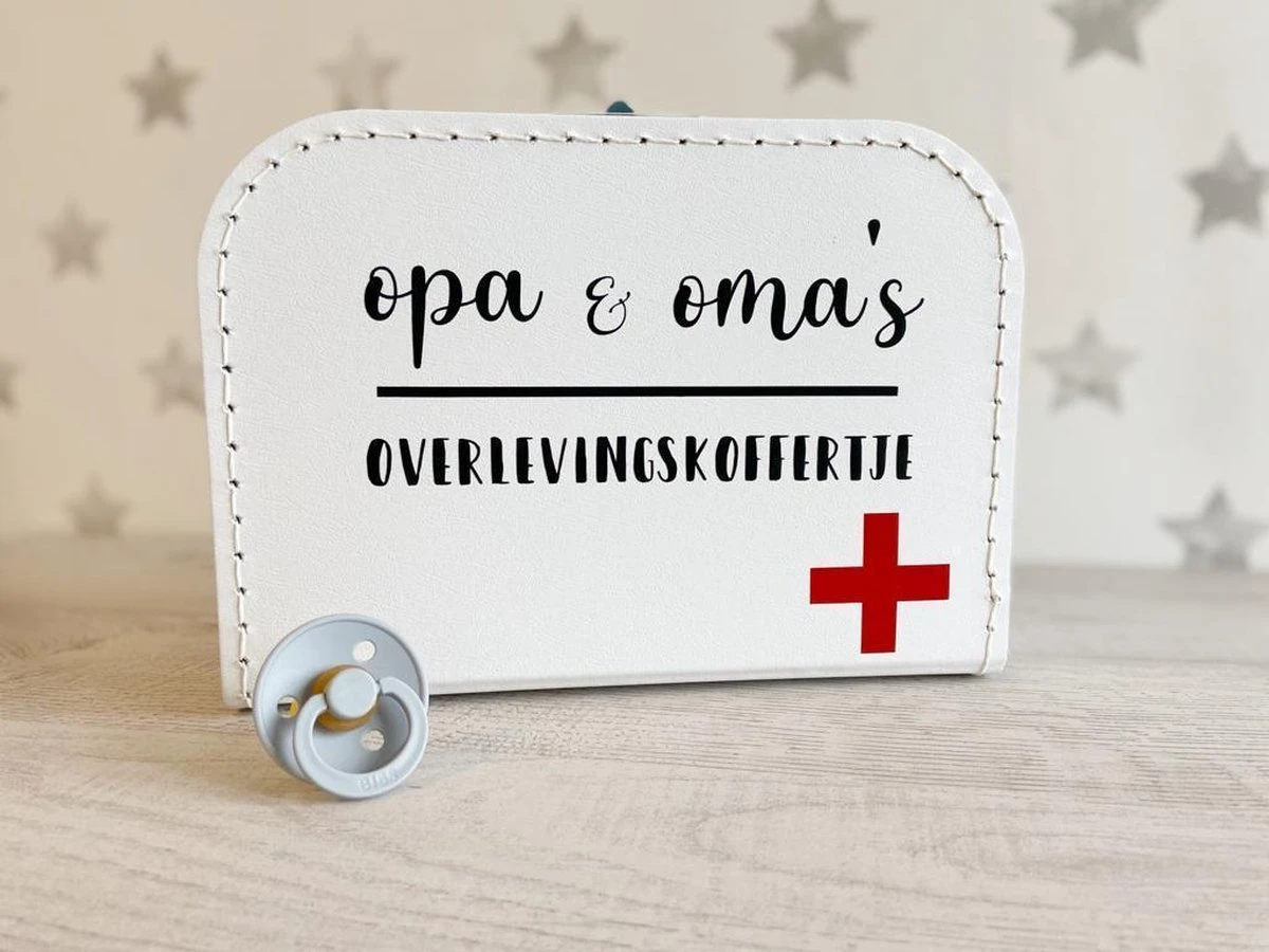 Kinder Koffertje | Opa & Oma Overlevingskoffertje | Logeerkoffer | Kraamcadeau | Baby | Wit | Kinderkoffer 3 Kinder Koffertje | Opa & Oma Overlevingskoffertje | Logeerkoffer | Kraamcadeau | Baby | Wit | Kinderkoffer