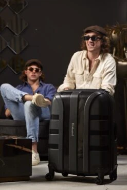 ©TROLLEYZ - Paris No.5 - Reiskoffer - 78cm Met TSA Slot - Dubbele Wielen - 360° Spinners - 100% Polypropyleen - Reiskoffer In Piano Black -Goedkope Bagage Winkel 800x1200 145