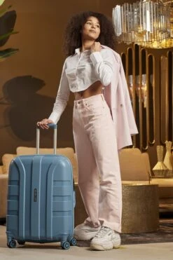 ©TROLLEYZ - Paris No.5 - Trolley - 55cm Met TSA Slot - Dubbele Wielen - 360° Spinners - 100% Polypropyleen - Handbagage Koffer In Ice Blue -Goedkope Bagage Winkel 800x1200 61