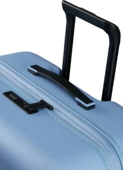 American Tourister Reiskoffer - Novastream Spinner 77/28 Tsa Exp (Large) Pastel Blue -Goedkope Bagage Winkel 867x1200 2
