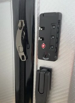 Leonardo Reiskoffer Premium - Handbagage Koffer 57x38x23 - Polycarbonaat - Hardcase - TSA Cijferslot -Goedkope Bagage Winkel 870x1200